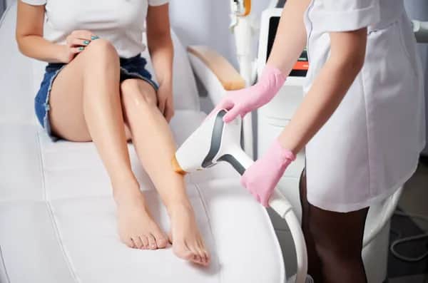 Effektive Haarentfernung mit dem Diodenlaser in Ried
